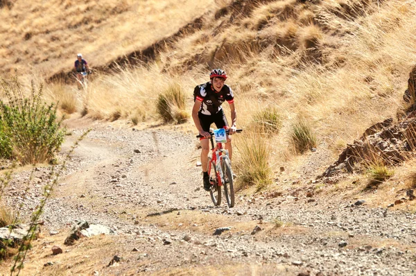 Gara di mountain bike avventura — Foto Stock