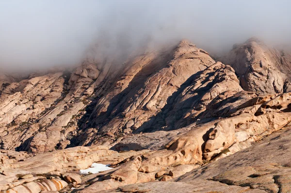 Chmury w górach pustyni Obrazy Stockowe bez tantiem