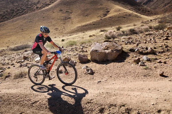 Competencia bicicleta de montaña — Foto de Stock