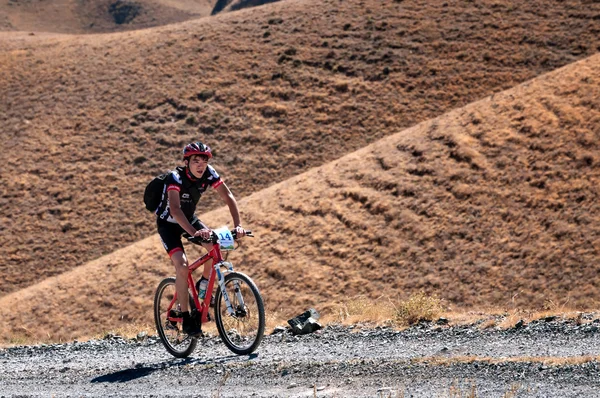 Aventura bicicleta de montaña competencia — Foto de Stock