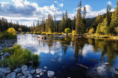 Doğu Kazakistan'ın rakhmanovskoe Nehri