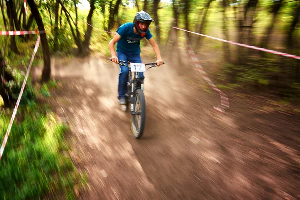 Ekstremalne góra rower konkurencji — Zdjęcie stockowe