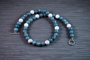 El yapımı Mücevher