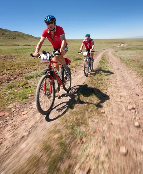 Aventura en bicicleta de montaña competencia — Foto de Stock