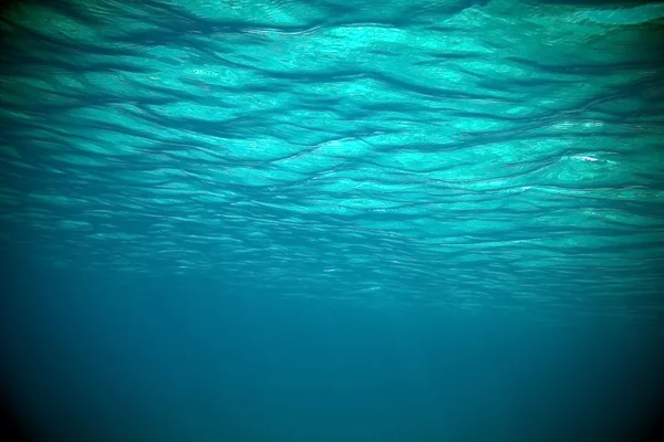 Uitzicht op de Oceaan onder oppervlak — Stockfoto