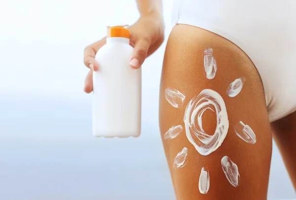 Yaz aylarında güneş koruyucu vücut koruması