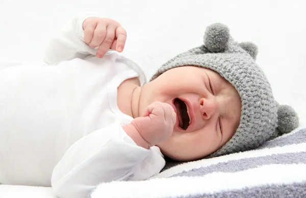 Baby huilen Rechtenvrije Stockafbeeldingen