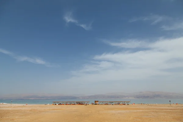 Den populære strand i Det Døde Hav - Stock-foto