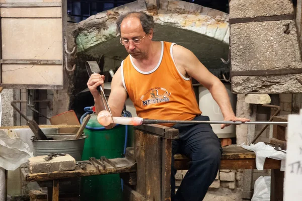 Venice April Murano Glass Factory Tour Glass Blowing Demonstration Tourist — Stock Photo, Image