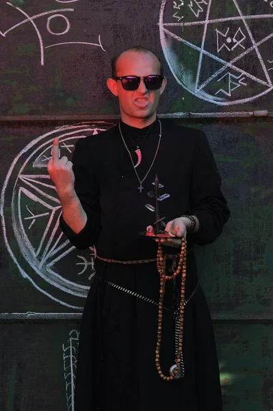 Man Dressed Priest Halloween Image Lack Magic — Stock Photo, Image