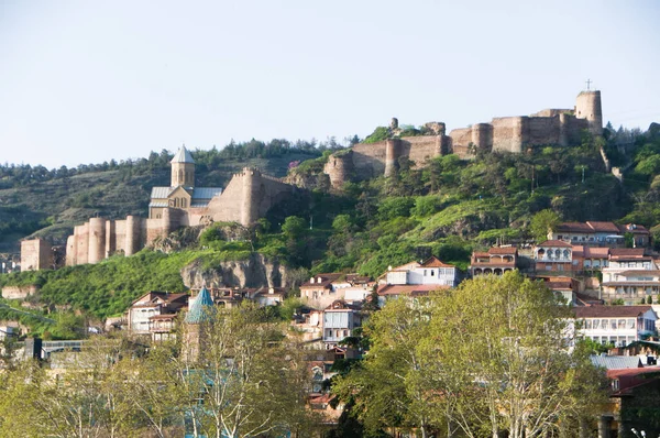 Древняя Крепость Расположенная Горе Тбилиси Пример Исторической Архитектуры — стоковое фото