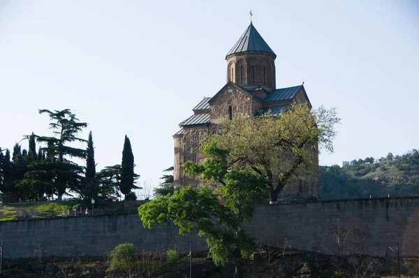 Antike Burg Und Kirche Bergigen Teil Von Tiflis Ein Schönes — Stockfoto
