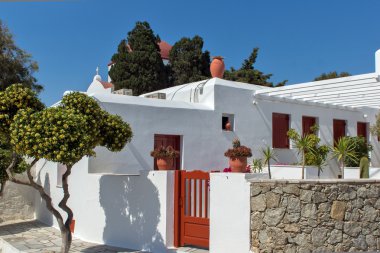 Mykonos Adası beyaz kilise