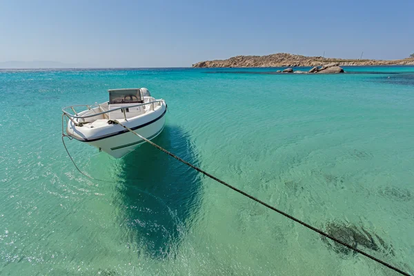 Playa de Paranga en la isla de Mykonos — Foto de Stock