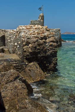 paros ada naousa şehirdeki Venedik Kalesi