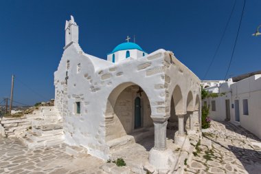Parikia, paros Adası beyaz kilise