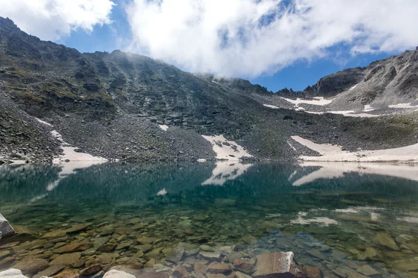 Montaña Rila, lago Ledenoto (hielo) y pico Musala — Foto de Stock