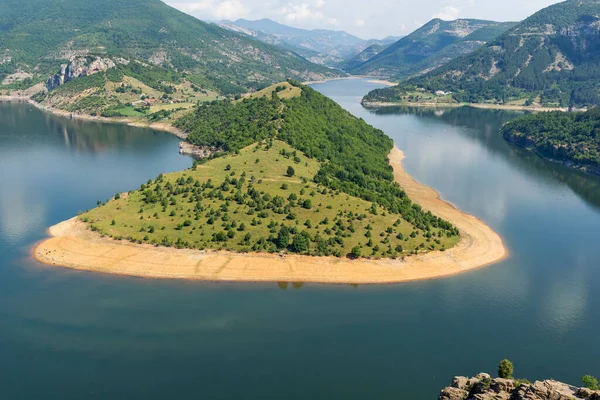 Bulgaristan 'ın Arda Nehri kıvrımlı ve Kardzhali Barajı' nın inanılmaz manzarası