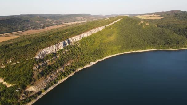 アレクサンダル スタンボリスキー貯水池 ガブロヴォ ヴェリコ タルノヴォ地域 ブルガリアの空中ビュー — ストック動画