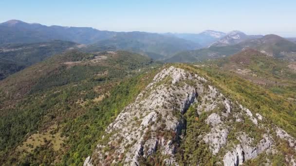 Verbazingwekkend Herfstlandschap Van Dragovski Kamak Peak Bij Greben Mountain Bekend — Stockvideo