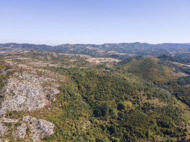 Bulgaristan 'ın Pernik Bölgesi, Tran Matterhorn olarak bilinen Greben Dağı' ndaki Dragovski kamak Tepesinin İnanılmaz Sonbahar Manzarası