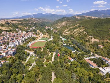 Bulgaristan 'ın Sandanski kentinin şaşırtıcı hava manzarası