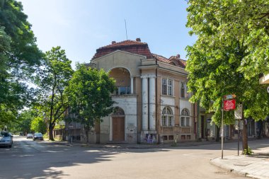 VIDIN, BULGARIA - 23 Mayıs 2021: Bulgaristan 'ın Vidin kentindeki tipik cadde ve binalar
