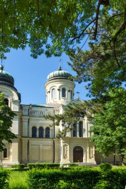 VIDIN, BULGARIA - 23 Mayıs 2021: Bulgaristan 'ın Vidin kentinin merkezindeki Selanik Saint Demetrius Katedrali