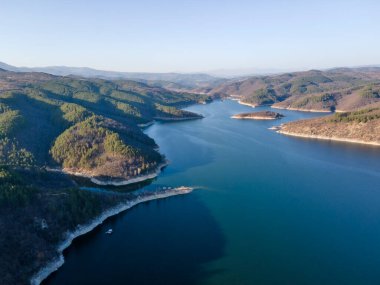 Topolnitsa Barajı 'nın hava manzarası, Sredna Gora Dağı, Bulgaristan