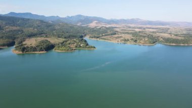 Bulgaristan 'ın Sopot Reservoir, Lovech Bölgesinin hava manzarası