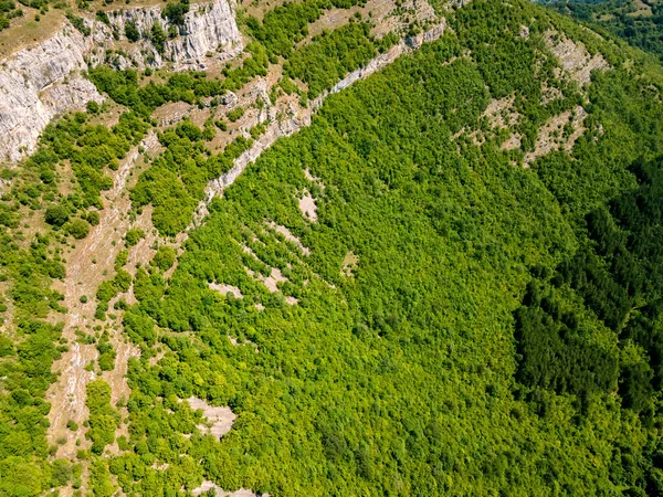 Vista Aérea Incrível Montanha Stara Planina Perto Aldeia Zasele Bulgária — Fotografia de Stock