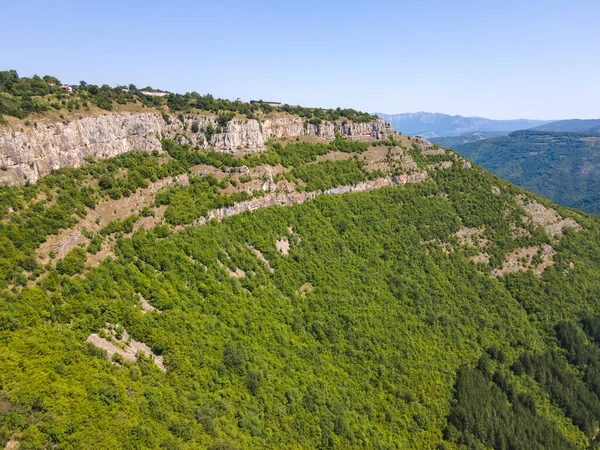 Удивительный Вид Воздуха Гору Стара Планина Возле Деревни Заселе Болгария — стоковое фото