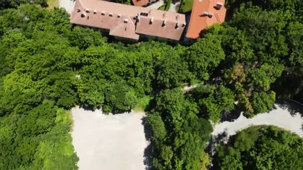 Αεροφωτογραφία Του Καλοκαιριού Του Ορθόδοξου Μοναστηριού Dragalevtsi Στο Όρος Vitosha — Αρχείο Βίντεο