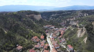 Bulgaristan 'ın Blagoevgrad bölgesinin tarihi Melnik kasabasının hava manzarası