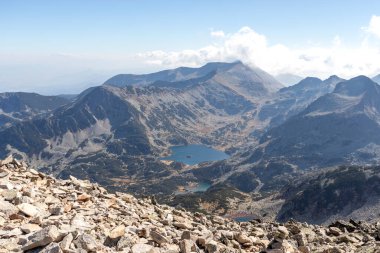 Bulgaristan 'ın Pirin Dağı' ndaki Polezhan zirvesinin muhteşem manzarası
