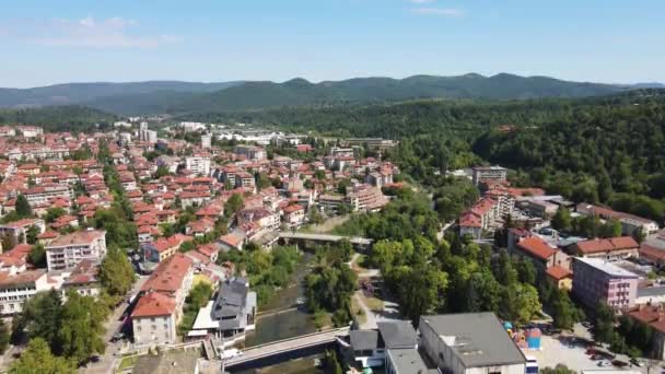 Καταπληκτική Αεροφωτογραφία Του Κέντρου Της Πόλης Troyan Περιοχή Lovech Βουλγαρία — Αρχείο Βίντεο
