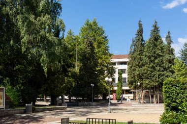 TROYAN, BULGARIA - 31 AĞUSTOS 2021: Bulgaristan 'ın Troyan, Lovech bölgesinin panoramik görünümü