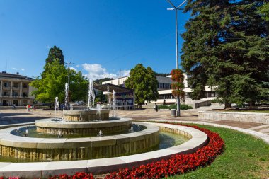 TROYAN, BULGARIA - 31 AĞUSTOS 2021: Bulgaristan 'ın Troyan, Lovech bölgesinin panoramik görünümü