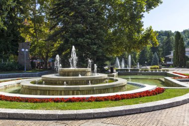 TROYAN, BULGARIA - 31 AĞUSTOS 2021: Bulgaristan 'ın Troyan, Lovech bölgesinin panoramik görünümü