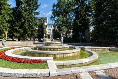 TROYAN, BULGARIA - 31 AĞUSTOS 2021: Bulgaristan 'ın Troyan, Lovech bölgesinin panoramik görünümü