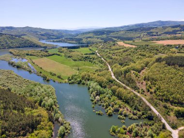 Topolnitsa Barajı 'nın hava manzarası, Sredna Gora Dağı, Bulgaristan