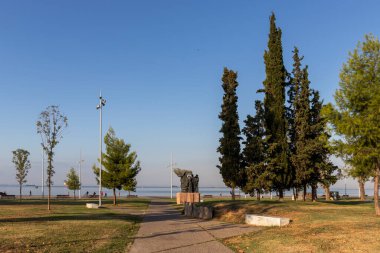 THESSALONIKI, GREECE - 22 Eylül 2019: Selanik, Orta Makedonya, Yunanistan kıyı caddesi Panorama