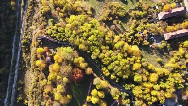 Erstaunliche Luftaufnahme Der Stadt Pernik Bulgarien — Stockvideo
