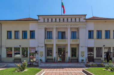 ÇEPELARE, BULGARIA - 7 Ağustos 2021: Bulgaristan 'ın ünlü kayak merkezi Chepelare, Smolyan Bölgesi, Bulgaristan