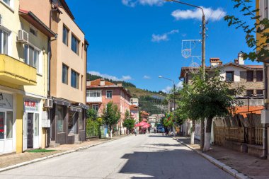 ÇEPELARE, BULGARIA - 7 Ağustos 2021: Bulgaristan 'ın ünlü kayak merkezi Chepelare, Smolyan Bölgesi, Bulgaristan