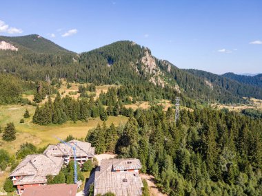 Bulgaristan 'ın Smolyan gölleri yakınlarındaki Rodop Dağlarının Hava Panoraması