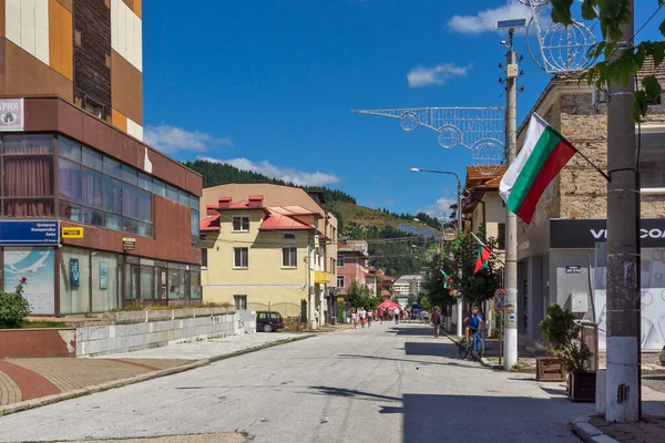 ÇEPELARE, BULGARIA - 7 Ağustos 2021: Bulgaristan 'ın ünlü kayak merkezi Chepelare, Smolyan Bölgesi, Bulgaristan