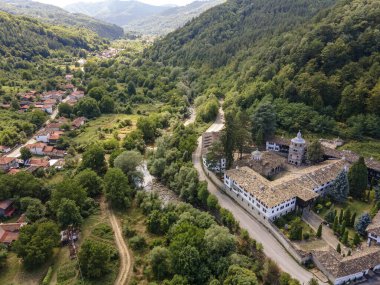 Bulgaristan 'ın Ortaçağ Troya Varsayım Manastırı, Lovech bölgesi hava manzarası