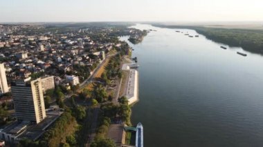 Bulgaristan 'ın Tuna Nehri ve Rusçuk Kenti' nin şaşırtıcı hava manzarası