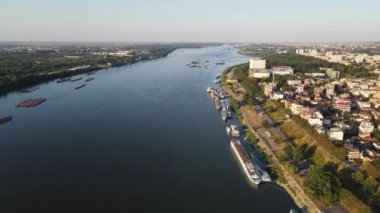 Bulgaristan 'ın Tuna Nehri ve Rusçuk Kenti' nin şaşırtıcı hava manzarası